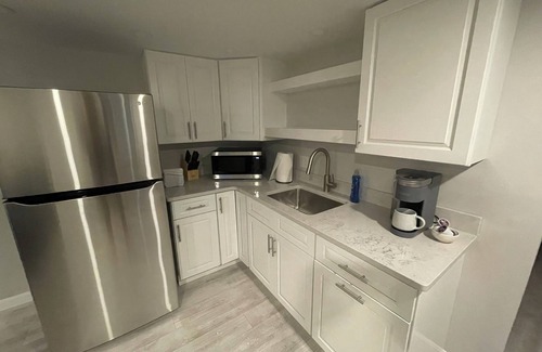 Scarborough Apartment | Black Point Beach Bungalow