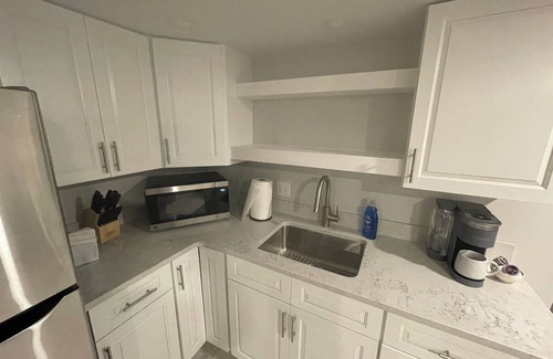 Scarborough Apartment | Black Point Beach Bungalow