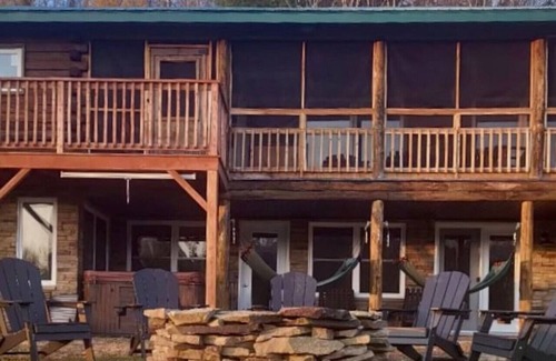 Red Bank Cabin | Black Rapids - Pacific Lodge