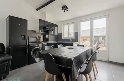 Sallaumines Apartment | "black" RDC Avec Extérieur 4 Personnes