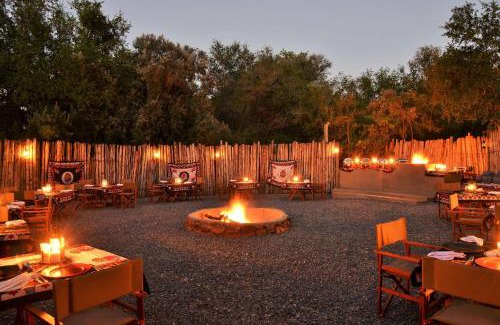 Matlhagame Cabin | Black Rhino Game Lodge
