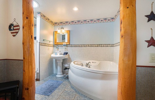 South Haven Bed & Breakfast | Black River Inn Bed and Breakfast