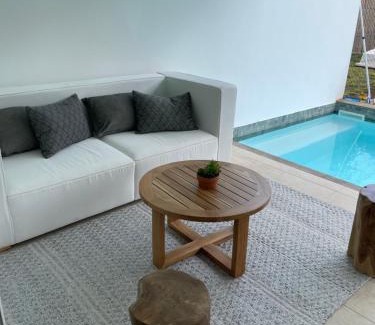 Black River House | Black River villa W17