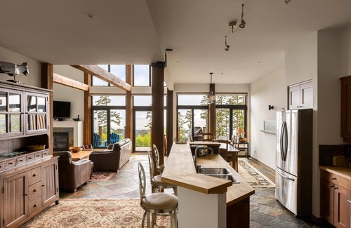 Ucluelet House | Black Rock Ridge