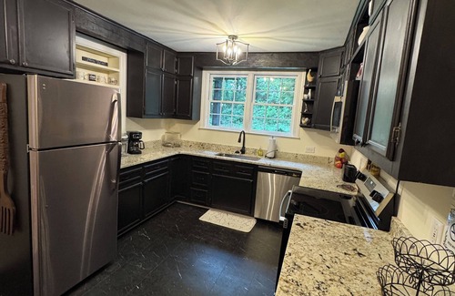 Winston - Salem House | Black Rose: A uniquely charming vintage 3 bedroom home