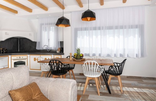 Glinado Villa | Black Villa - Naxian Sunset Villas complex - Private Pool