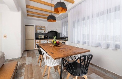 Glinado Villa | Black Villa - Naxian Sunset Villas complex - Private Pool