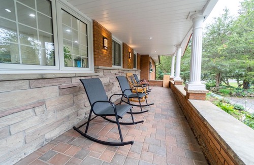 East Gwillimbury Villa | Black Water Golf Villa