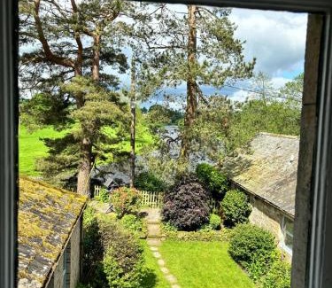 Sanquhar Hotel | Blackaddie House Hotel