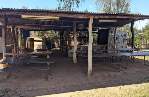 Blackall Apartment | Blackall Caravan Park