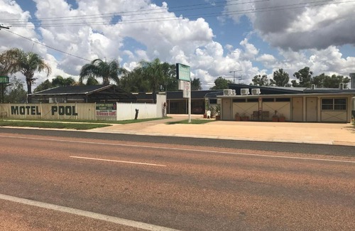 Blackall Hotel | Blackall Coolibah Motel