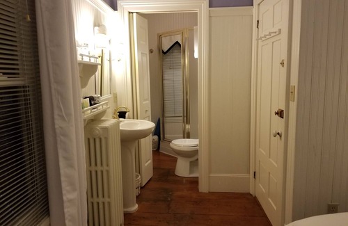 Camden House | Blackberry Inn