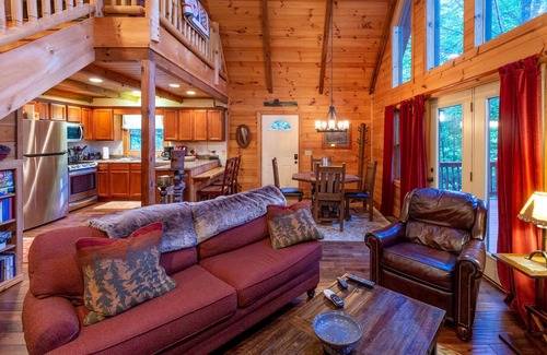 Sylva Cabin | Blackberry Ridge – A North Carolina Dream Vacation Spot – Very Secluded!