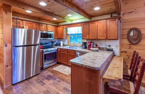 Sylva Cabin | Blackberry Ridge – A North Carolina Dream Vacation Spot – Very Secluded!