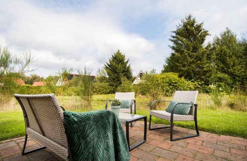Zwiggelte House | Blackbird | Holiday home with large sunny garden