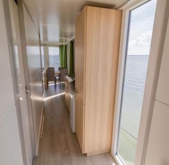 Biddinghuizen Boat Rental | Blackbird