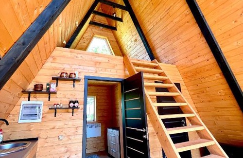 Vyzhnytsya House | Blackcherry Ukraine