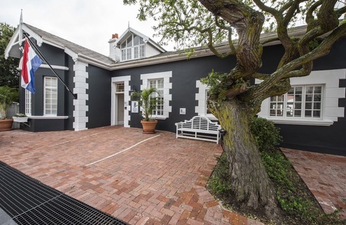 Three Anchor Bay Hotel | Blackheath Lodge