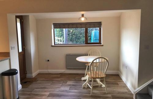 Brimpsfield House | Blacklaines Annexe Birdlip - Pet friendly!