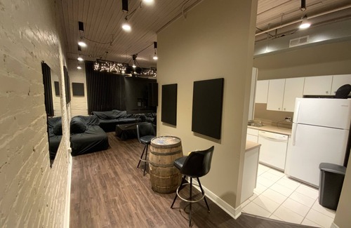Old Market Apartment | Blackout Themed Residence in the Prime Heart of Omaha’s Old Market!