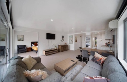Queenstown City Centre Apartment | Blackrock Apartments