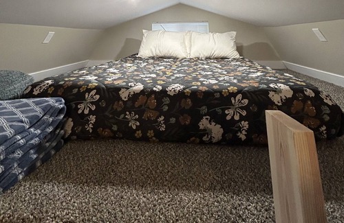 Pocatello Cabin | Blackrock Canyon Cabins “Blue” 15,000 acres to explore. ATV/UTV Trails, skiing
