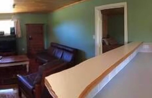 Gorae Cottage | Blackwood Cottage - Pet Friendly Holiday Stay