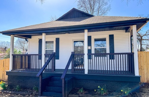 Alcoa House | Blackwood Home/♨️Hot tub relax/4 min to TYS airport