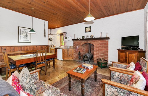 Mole Creek Cottage | Blackwood Park Cottages