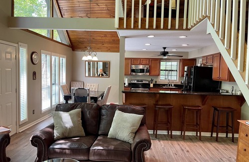 Counce Cabin | Blade Bay - Beautiful Remodeled cabin, close to everything, pet friendly! n
