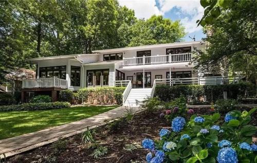 Westport House | Blades Trail LC20 - Shore to Please