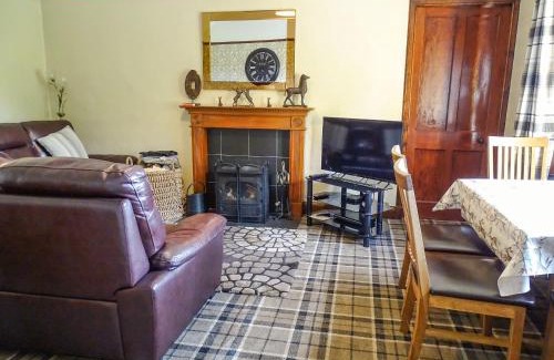 Johnstonebridge House | Blaeberry Cottage - 28061