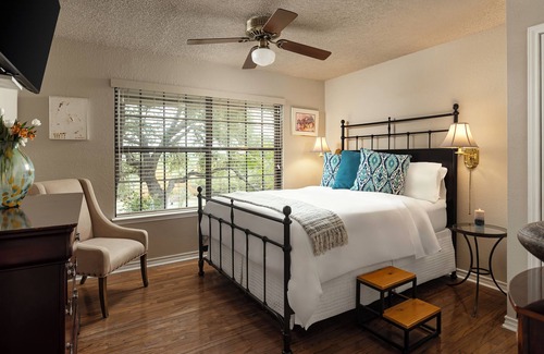 Wimberley Bed & Breakfast | Blair House Inn