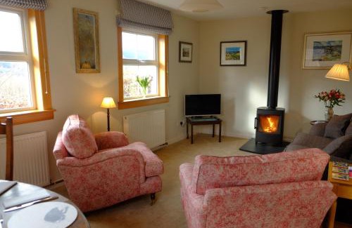 Pitlochry House | Blairchroisk Cottage