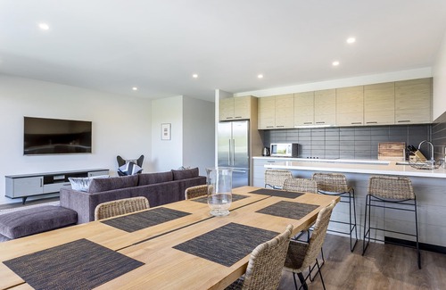 Blairgowrie Apartment | Blairgowrie Apartment 2 - 1 NIGHT FREE!* - Newly renovated apartment in Blairgowrie Fvillage