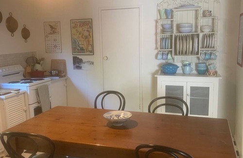Blairgowrie House | Blairgowrie cottage by the sea, private and tranquil.