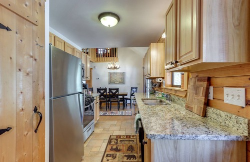 Blairsville Cabin | Blairsville ‘Cabin in the Pines’ 1 Mi to Lake