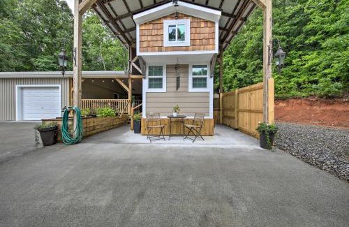 Blairsville House | Blairsville Tiny Home with Covered Furnished Deck!
