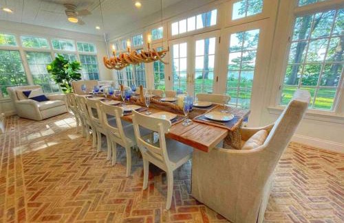 Centreville Villa | Blake House Historic Estate with Private Inn