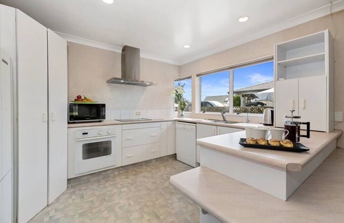 Mount Maunganui House | Blake Park Beach House