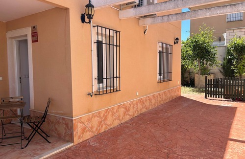 Humilladero Ski Chalet | Blanca's little house. Ideal to get to know Andalusia and relax in nature.