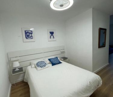 Valdepenas Apartment | Blanco y Añil Plaza