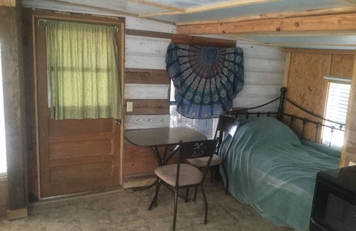 Cedar Lane Cabin | Blast-N-Cast Cabin On Caney Creek Best price In Sargent, discounts available