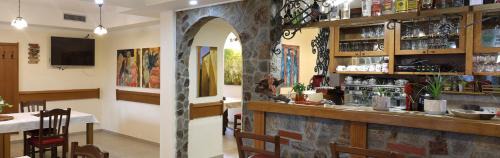 Dvor House | BLATNIKOV HRAM