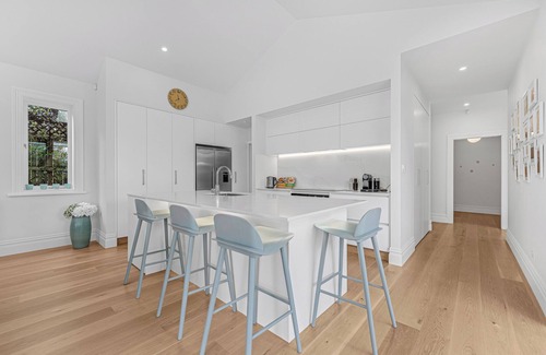 Devonport House | Blend of Comfort & Style