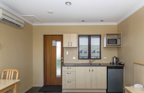 Blenheim Hotel | Blenheim Spa Motor Lodge