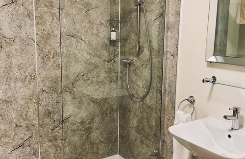 Brampton Bed & Breakfast | Blenkinsopp Castle Inn
