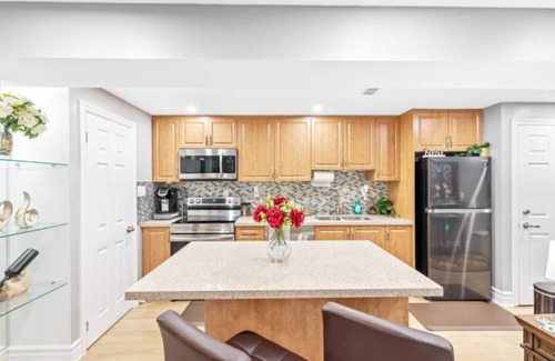 Meadowvale Village Apartment | Blessed Home Comfort