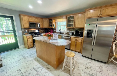 Lansing House | Blessed on the New River-River Front,Small dogs, fire pit, Central AC/Heat