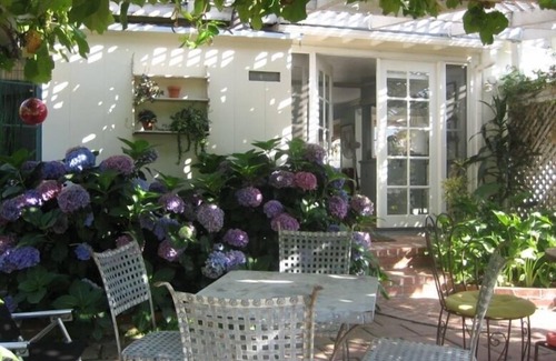 Laguna Beach Cottage | Blessing Cottage: A Vintage Cottage 2 blocks from the beach